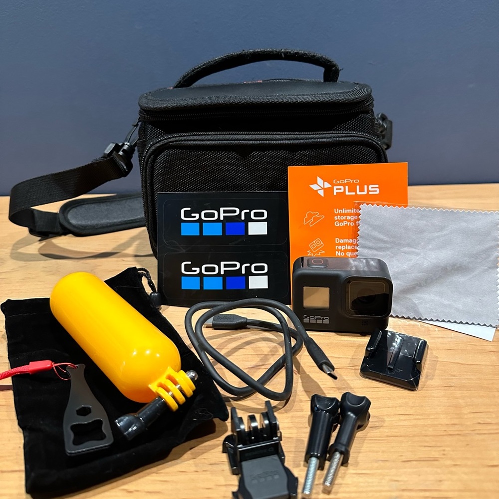 GoPro HERO8 CAMERA Bundle